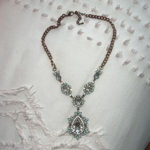 Fashion Jewelry Necklace Gold Tone Clear Rhinestone Green Color Acrylic Stones